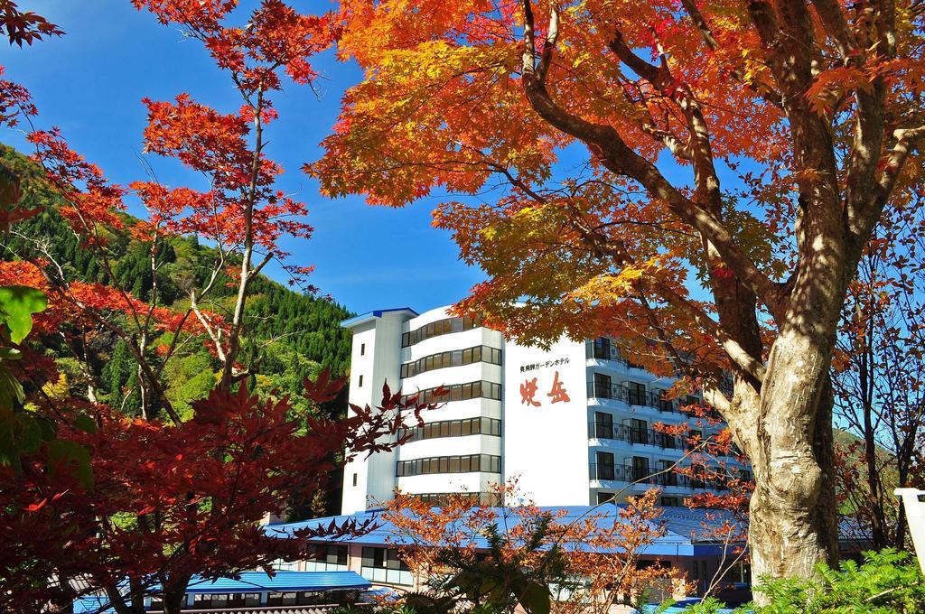 Okuhida Garden Hotel Yakedake Такаяма Екстериор снимка