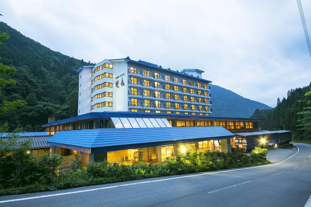 Okuhida Garden Hotel Yakedake Такаяма Екстериор снимка