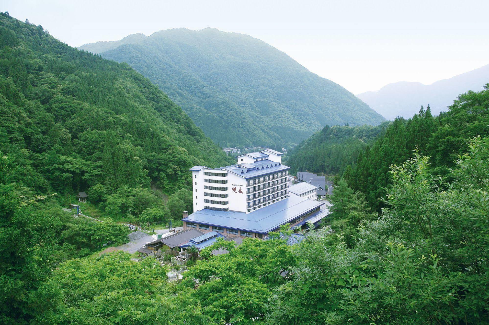 Okuhida Garden Hotel Yakedake Такаяма Екстериор снимка